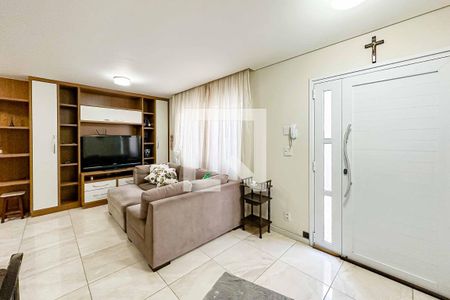 Sala de casa de condomínio para alugar com 3 quartos, 185m² em Chora Menino, São Paulo