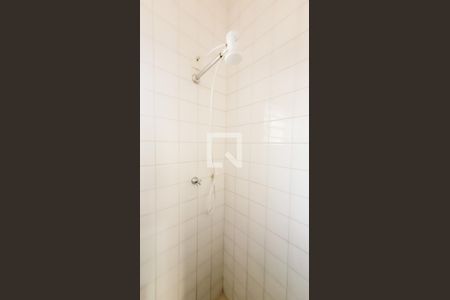 Casa à venda com 650m², 4 quartos e 3 vagas Casa à venda com 650m², 4 quartos e 3 vagasBanheiro de serviço