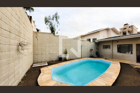 Casa à venda com 650m², 4 quartos e 3 vagas Casa à venda com 650m², 4 quartos e 3 vagasPiscina