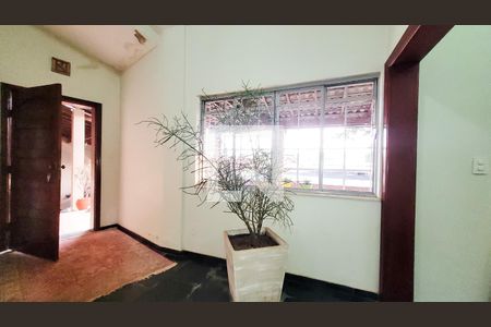 Casa à venda com 650m², 4 quartos e 3 vagas Casa à venda com 650m², 4 quartos e 3 vagasHall de entrada