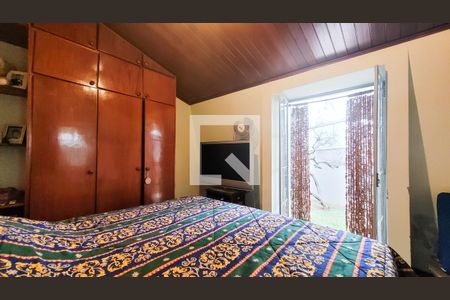 Casa à venda com 650m², 4 quartos e 3 vagas Casa à venda com 650m², 4 quartos e 3 vagasSuite