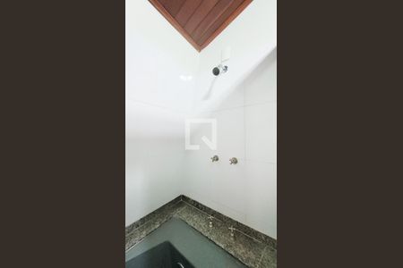 Casa à venda com 650m², 4 quartos e 3 vagas Casa à venda com 650m², 4 quartos e 3 vagasBanheiro Suite