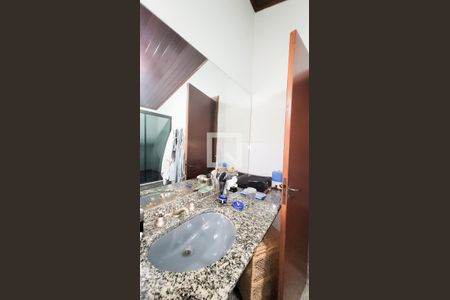 Casa à venda com 650m², 4 quartos e 3 vagas Casa à venda com 650m², 4 quartos e 3 vagasBanheiro Suite