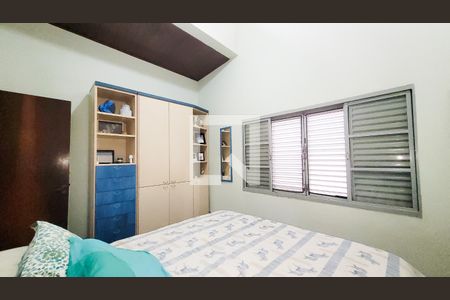 Casa à venda com 650m², 4 quartos e 3 vagas Casa à venda com 650m², 4 quartos e 3 vagasQuarto 2