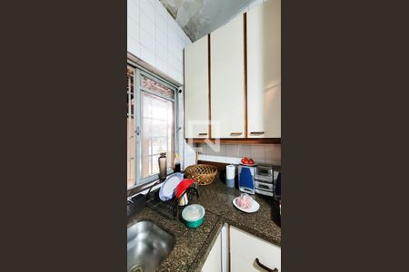 Casa à venda com 650m², 4 quartos e 3 vagas Casa à venda com 650m², 4 quartos e 3 vagasCozinha