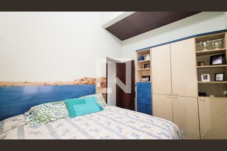 Casa à venda com 650m², 4 quartos e 3 vagas Casa à venda com 650m², 4 quartos e 3 vagasQuarto 2