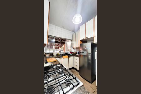 Casa à venda com 650m², 4 quartos e 3 vagas Casa à venda com 650m², 4 quartos e 3 vagasCozinha