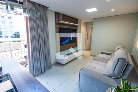 Sala de apartamento à venda com 2 quartos, 58m² em Jardim Guanabara, Belo Horizonte