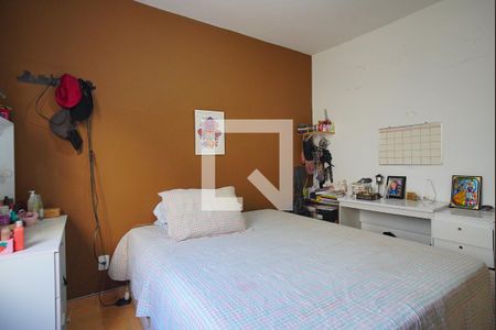 Quarto 1 de apartamento para alugar com 2 quartos, 85m² em Vila Ipiranga, Porto Alegre