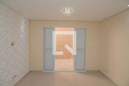 Casa para alugar com 2 quartos, 80m² em Vila Tolstoi, São Paulo