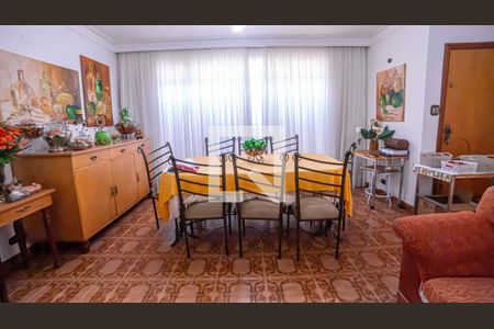 Sala de casa para alugar com 4 quartos, 310m² em Saúde, São Paulo