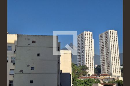 Vista da Sala/Quarto de kitnet/studio à venda com 1 quarto, 24m² em Laranjeiras, Rio de Janeiro