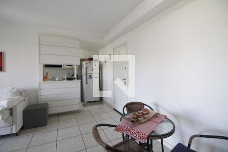 Sala de apartamento para alugar com 2 quartos, 67m² em Camorim, Rio de Janeiro