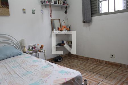 Quarto de casa à venda com 2 quartos, 110m² em Conjunto Residencial Sitio Oratorio, São Paulo