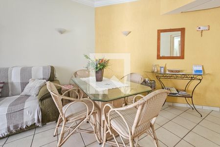 Sala de apartamento para alugar com 2 quartos, 96m² em Jardim Las Palmas, Guarujá