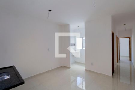 Sala e Cozinha Integrada  de apartamento para alugar com 2 quartos, 42m² em Artur Alvim, São Paulo