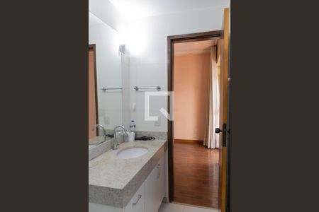 Banheiro da Suíte de apartamento à venda com 3 quartos, 160m² em Buritis, Belo Horizonte