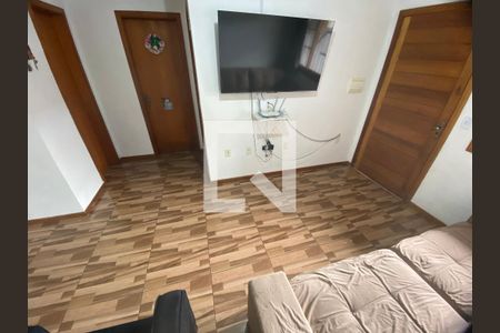 Sala de casa de condomínio para alugar com 2 quartos, 50m² em Jardim Algarve, Alvorada