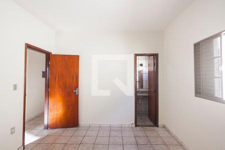 Suíte de casa para alugar com 3 quartos, 189m² em Santa Mônica, Uberlândia
