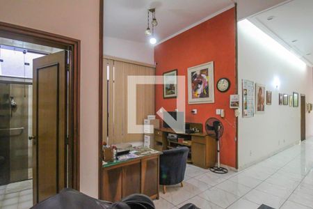 Salão de casa à venda com 5 quartos, 350m² em Vila Carrao, São Paulo