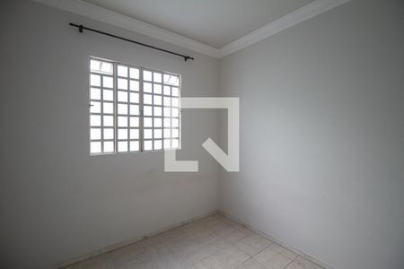 Quarto 1 de apartamento para alugar com 2 quartos, 54m² em Heliópolis, Belo Horizonte