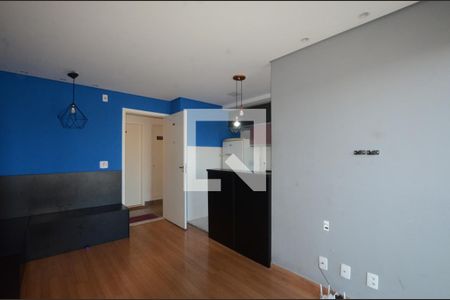 Sala de apartamento para alugar com 2 quartos, 44m² em Irajá, Rio de Janeiro