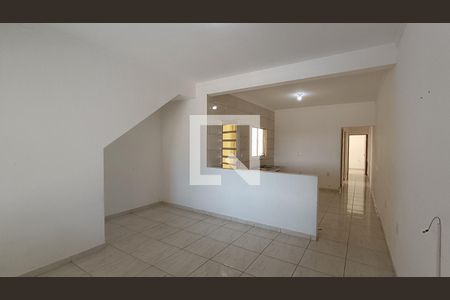 Sala de casa para alugar com 2 quartos, 65m² em Parque São Bento, Sorocaba