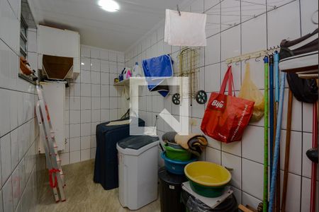 Casa à venda com 230m², 5 quartos e 2 vagas Casa à venda com 230m², 5 quartos e 2 vagasÁrea de Serviço