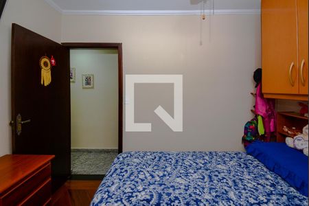 Casa à venda com 230m², 5 quartos e 2 vagas Casa à venda com 230m², 5 quartos e 2 vagasQuarto 2