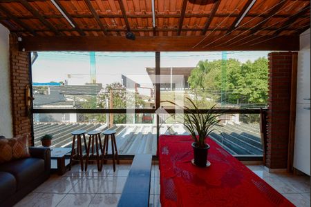 Casa à venda com 230m², 5 quartos e 2 vagas Casa à venda com 230m², 5 quartos e 2 vagasÁrea gourmet