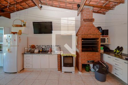 Casa à venda com 230m², 5 quartos e 2 vagas Casa à venda com 230m², 5 quartos e 2 vagasÁrea gourmet