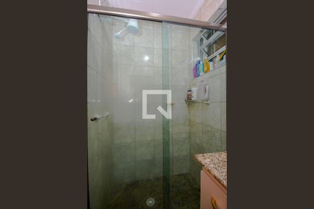 Casa à venda com 230m², 5 quartos e 2 vagas Casa à venda com 230m², 5 quartos e 2 vagasBanheiro Social