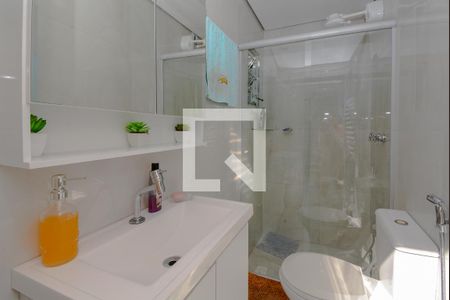 Casa à venda com 230m², 5 quartos e 2 vagas Casa à venda com 230m², 5 quartos e 2 vagasBanheiro Social 2