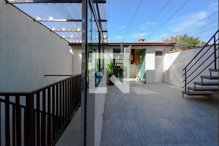 Casa à venda com 230m², 5 quartos e 2 vagas Casa à venda com 230m², 5 quartos e 2 vagasQuarto 3 ( Suite ) - vista