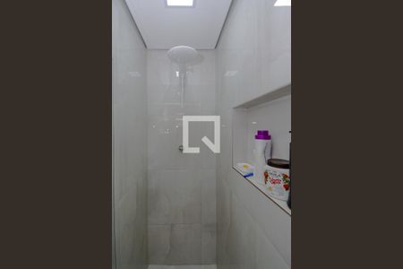 Casa à venda com 230m², 5 quartos e 2 vagas Casa à venda com 230m², 5 quartos e 2 vagasBanheiro da Suíte