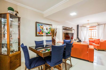 Sala de casa à venda com 3 quartos, 187m² em Jardim Itu, Porto Alegre