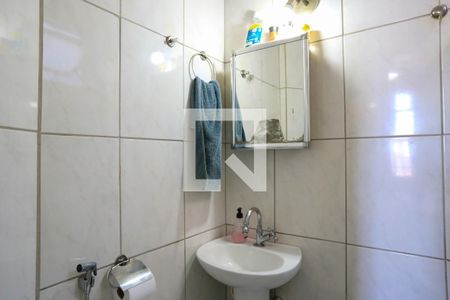 Banheiro da Suíte de apartamento para alugar com 2 quartos, 77m² em Sagrada Família, Belo Horizonte