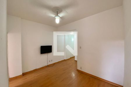 Sala de apartamento para alugar com 1 quarto, 40m² em Catete, Rio de Janeiro