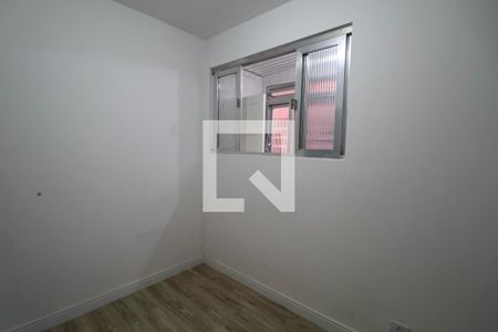 Quarto de apartamento para alugar com 3 quartos, 89m² em Barra Funda, Guarujá