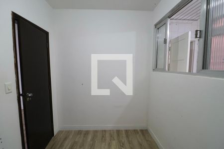 Quarto de apartamento para alugar com 3 quartos, 89m² em Barra Funda, Guarujá