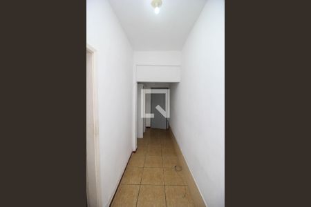 Corredor de Entrada de apartamento para alugar com 1 quarto, 45m² em Jardim Carioca, Rio de Janeiro