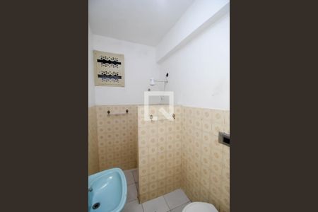 Banheiro Social de apartamento para alugar com 1 quarto, 45m² em Jardim Carioca, Rio de Janeiro
