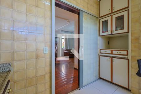 Cozinha de casa à venda com 3 quartos, 136m² em Padre Eustáquio, Belo Horizonte