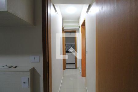 Corredor para Quartos e Banheiro de apartamento para alugar com 2 quartos, 50m² em Jacarepaguá, Rio de Janeiro