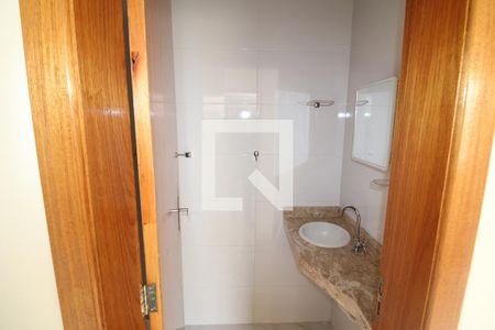 Banheiro de apartamento para alugar com 1 quarto, 34m² em Vila Nivi, São Paulo