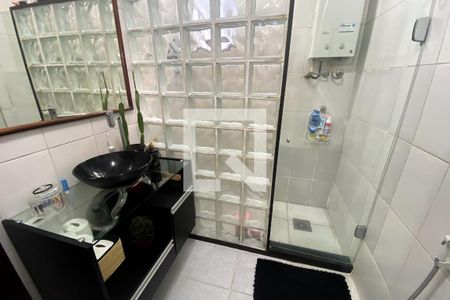 Banheiro de apartamento à venda com 2 quartos, 76m² em Ipanema, Rio de Janeiro