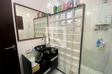 Banheiro de apartamento à venda com 2 quartos, 76m² em Ipanema, Rio de Janeiro