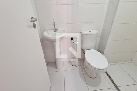 Banheiro de apartamento para alugar com 1 quarto, 29m² em Vila Ema, São Paulo