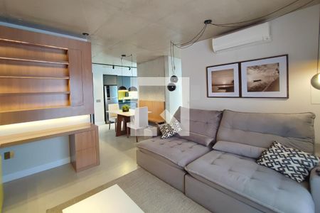 Sala de Estar de apartamento para alugar com 2 quartos, 75m² em Cambuí, Campinas