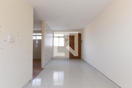 Sala de apartamento para alugar com 2 quartos, 55m² em Conjunto Residencial José Bonifácio, São Paulo